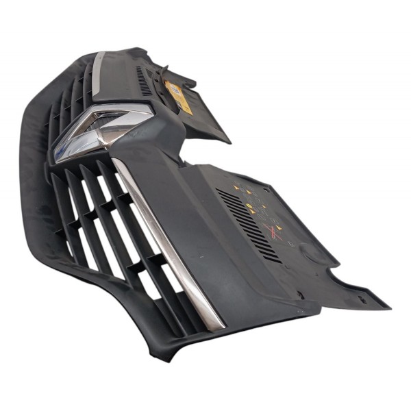 Grade Frontal Parachoque Dianteiro Logan 2016 2017 Detalhe