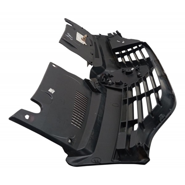 Grade Frontal Parachoque Dianteiro Logan 2016 2017 Detalhe