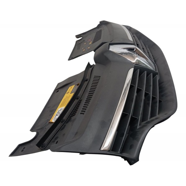 Grade Frontal Parachoque Dianteiro Logan 2016 2017 Detalhe