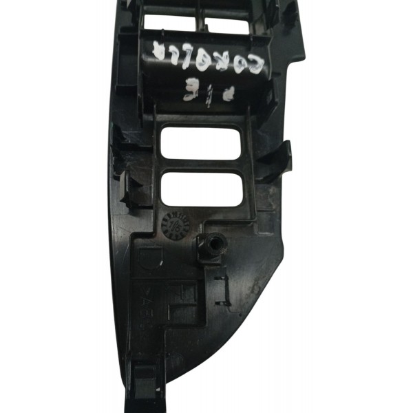 Moldura Comando Vidro Dianteiro Esquerdo Toyota Corolla 2017