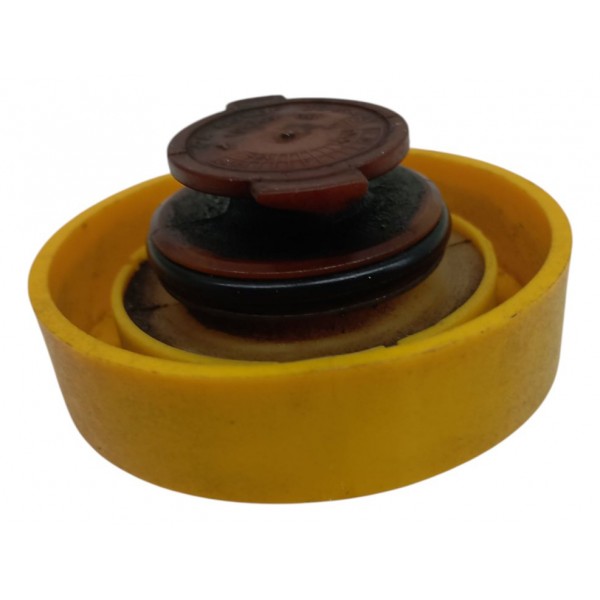 Tampa Óleo Motor Renault Logan 1.6 8v 2016 2017 Amarelo