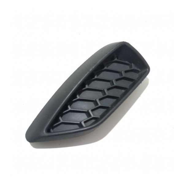 Moldura Parachoque Dianteiro Direito Fiat Argo 2018 Preto