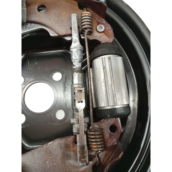 Espelho Freio Traseiro Esquerdo Renault Logan 1.6 2017 Amarelo