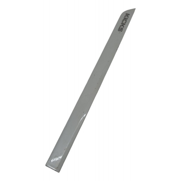 Acabamento Ext Porta Dianteira Esquerda Nissan Kicks 2020 21 Amarelo