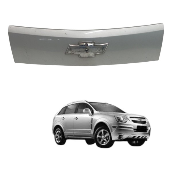 Aplique Tampa Traseira Chevrolet Captiva 2010 Detalhe