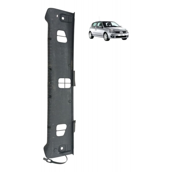 Moldura Tampa Traseira Soleira Renault Clio 2006 Detalhe