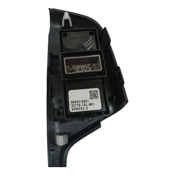 Moldura Botão Vidro Eeletrico Direito Honda City Detalhe