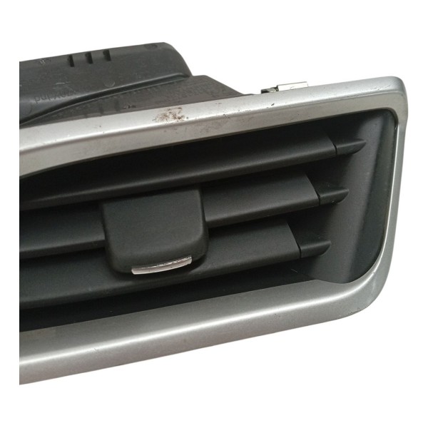 Difusor Ar Direito Friso Prata Peugeot 208 2019