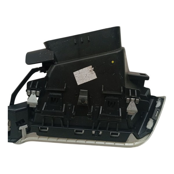 Difusor Ar Esquerdo Friso Prata Peugeot 208 2019