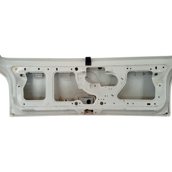 Tampa Traseira Volkswagen Gol G3 2004 Detalhe