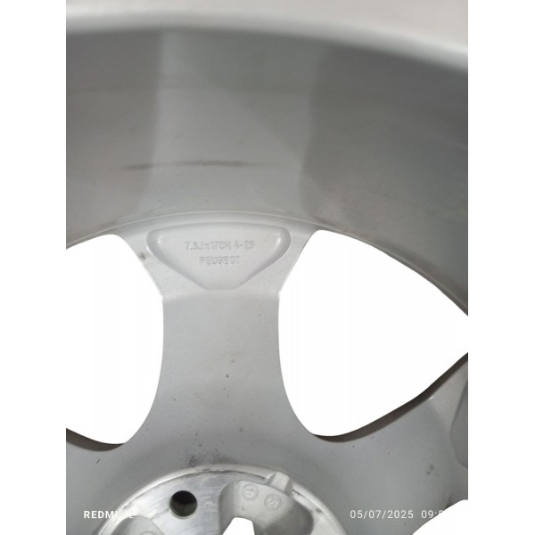 Roda Aro 17 Pneu Peugeot 3008 2011