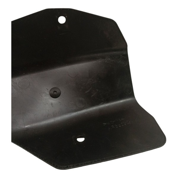 Moldura Protecao Tanque Combustivel Mitsubishi Airtrek 2006