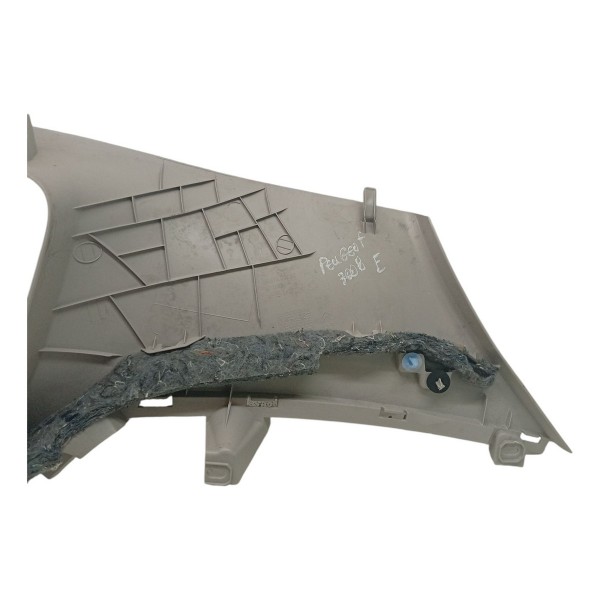 Moldura Interna Porta Malas Esquerda Peugeot 3008 2011