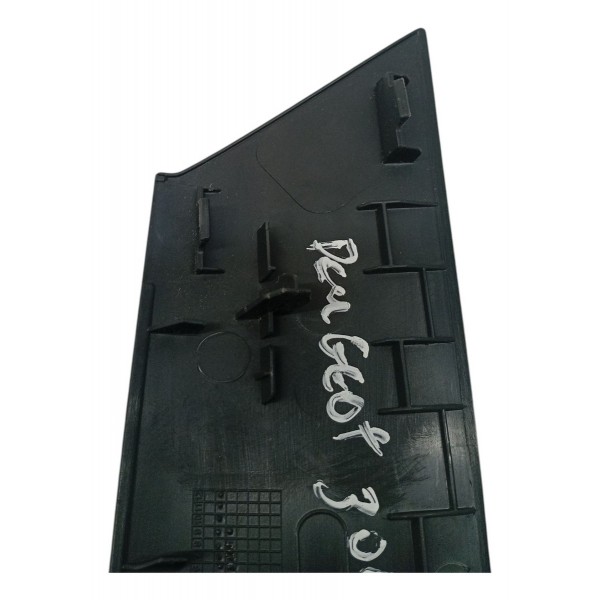 Moldura Console Central Direito Peugeot 3008 2011