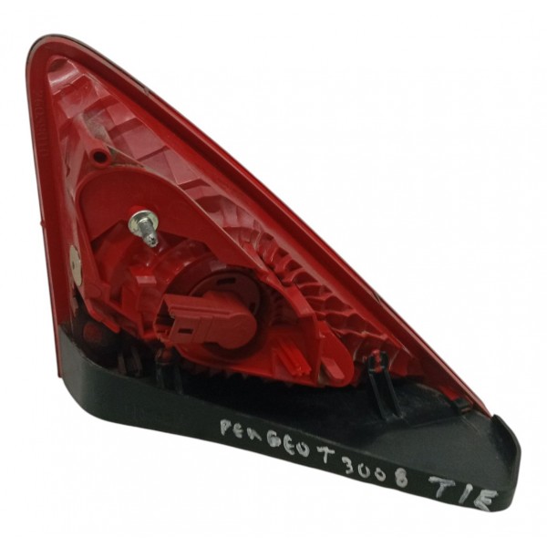 Lanterna Tampa Traseira Esquerda Peugeot 3008 2011
