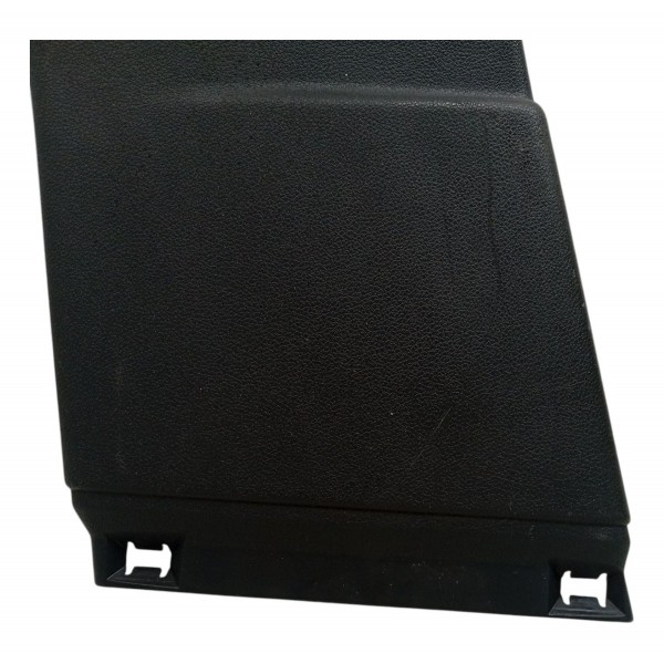 Acabamento Coluna Lateral Esquerdo Peugeot 3008 2011