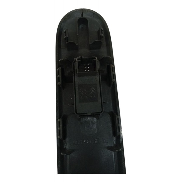 Botão Vidro Porta Dianteira Direita Peugeot 3008 2011