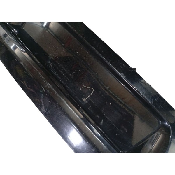 Friso Placa Tampa Traseiro Citroen C4 Picasso 2009 Detalhe