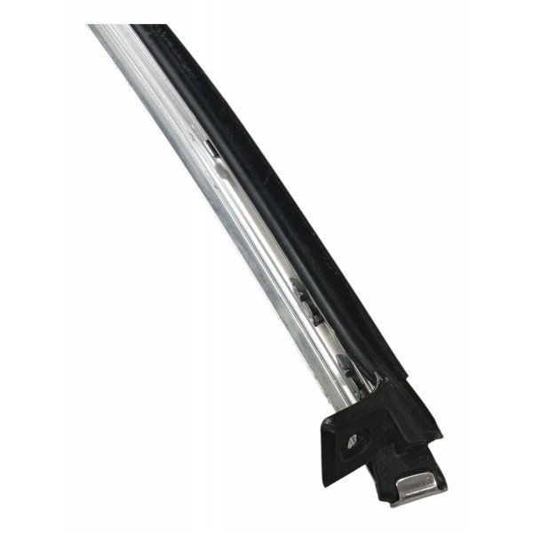 Guarnição Pestana Dianteira Direita Peugeot 3008 2011