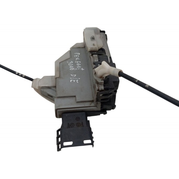 Fechadura Porta Dianteira Esquerda Peugeot 3008 2011