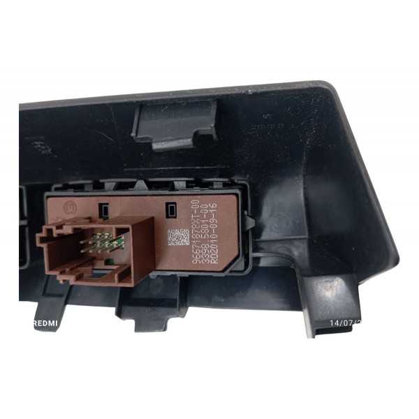 Moldura Botao Painel Peugeot 3008 2011