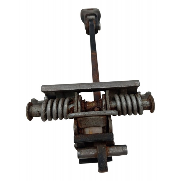 Limitador Porta Traseira Esquerda Peugeot 3008 2011