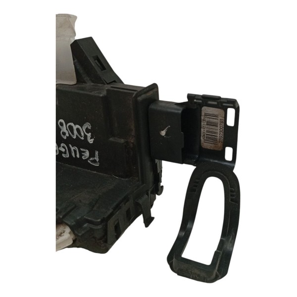 Fechadura Porta Dianteira Direita Peugeot 3008 2011