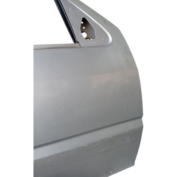 Porta Dianteira Direita Citroen Zx 1999 Detalhe