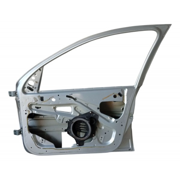 Porta Dianteira Direita Peugeot 207 Detalhe