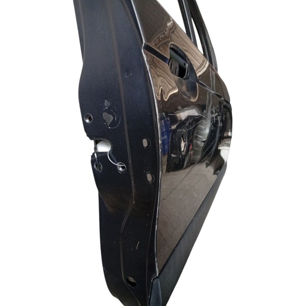 Porta Dianteira Direita Renault Scenic Detalhe