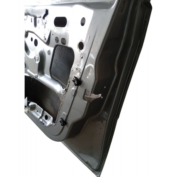 Porta Dianteira Direita Ford Focus 2008 Detalhe