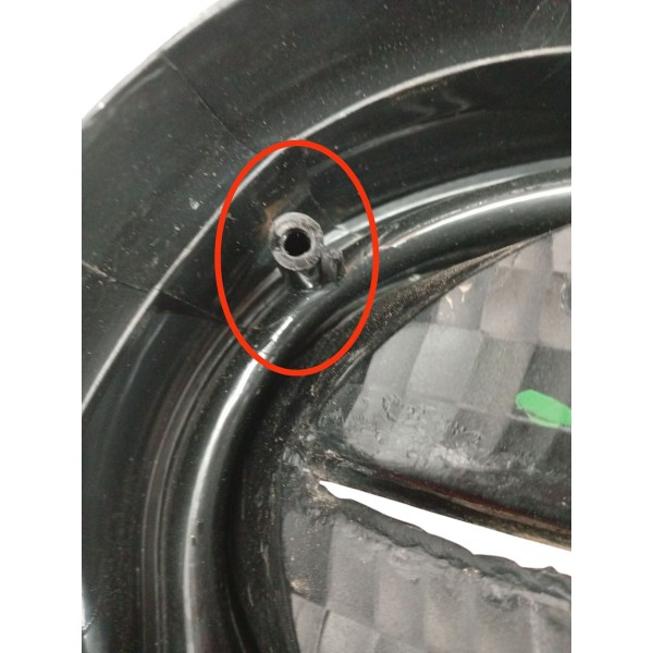 Lanterna Traseira Esquerda Volkswagen Gol G4 2006 Detalhe