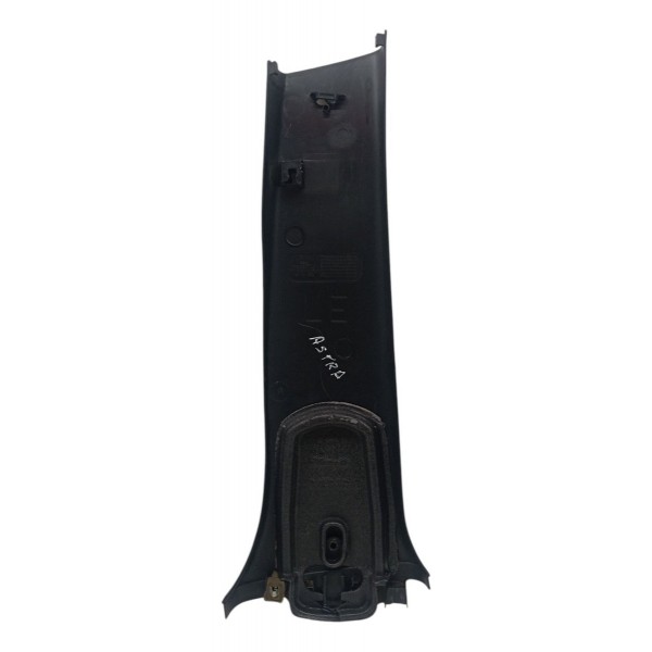 Moldura Central Esquerda Chevrolet Astra 2005 Detalhe