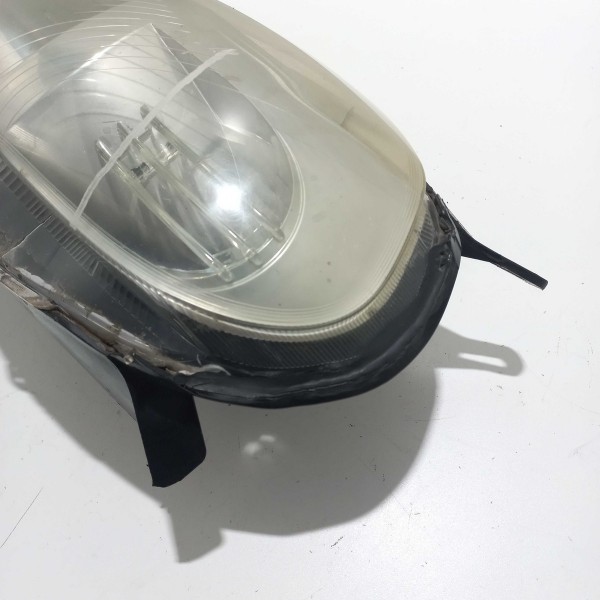 Farol Lado Esquerdo Fiat Punto Esquerdo
