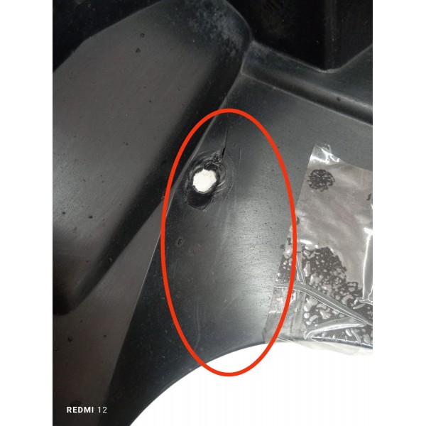 Parabarro Traseiro Direito Citroen C4 Picasso 2009 Detalhe