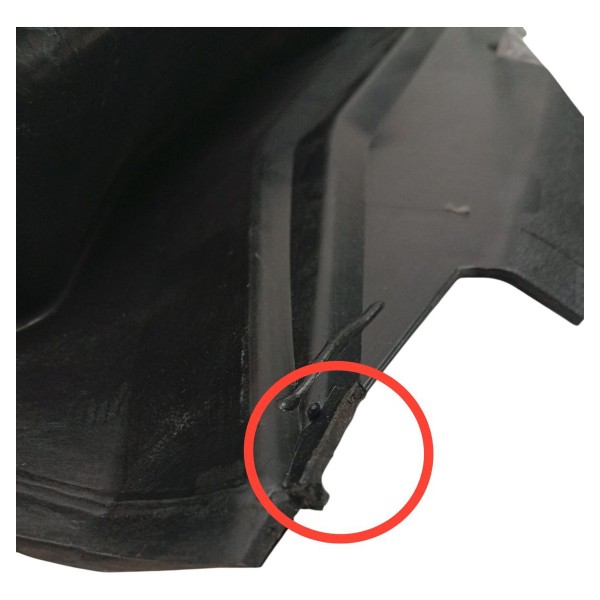 Churrasqueira Parabrisa Citroen C4 Picasso 2009 Detalhe