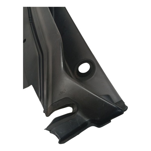 Churrasqueira Parabrisa Citroen C4 Picasso 2009 Detalhe