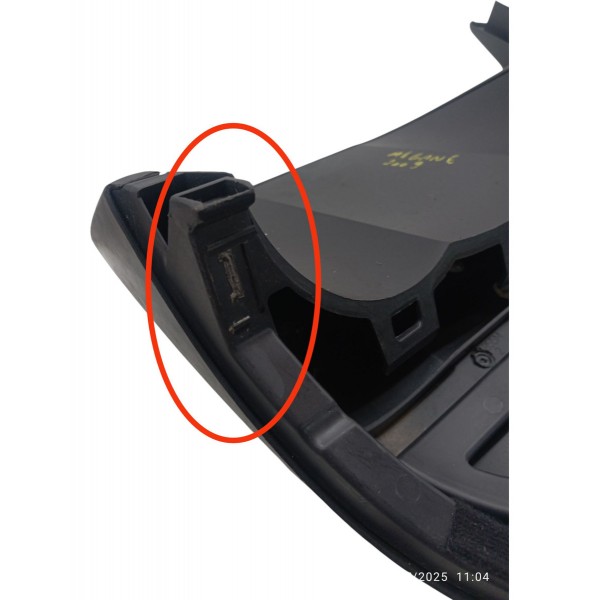 Acabamento Painel Instrumento Megane 2009 Detalhe