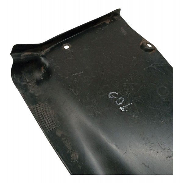 Moldura Superior Radiador Volkswagen Gol  G3 2003 Detalhe