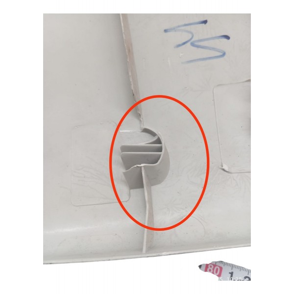 Moldura Traseira Esquerda Volkswagen Gol G3 2003 Detalhe