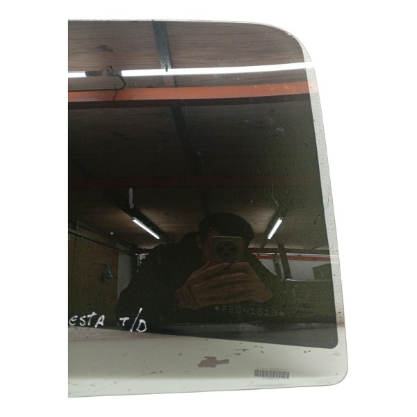 Vidro Porta Traseira Direito Ford Fiesta 2013