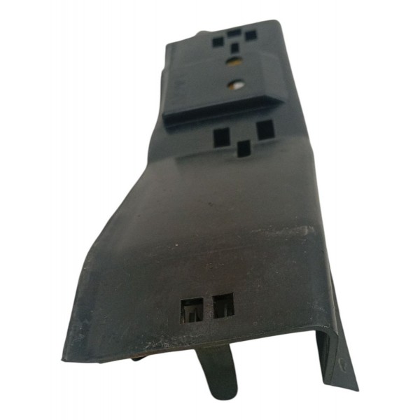 Moldura Proteção Cano Combustivel Volvo Xc60 2.0 T5 2012