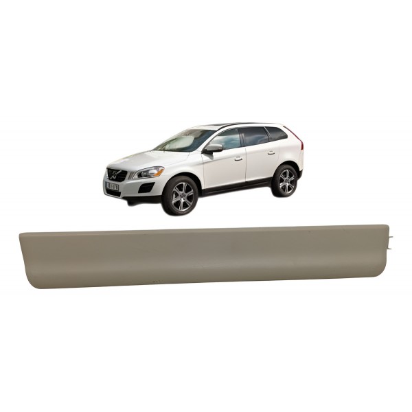 Soleira Porta Traseira Esquerda Volvo Xc60 T5 2012 Detalhe