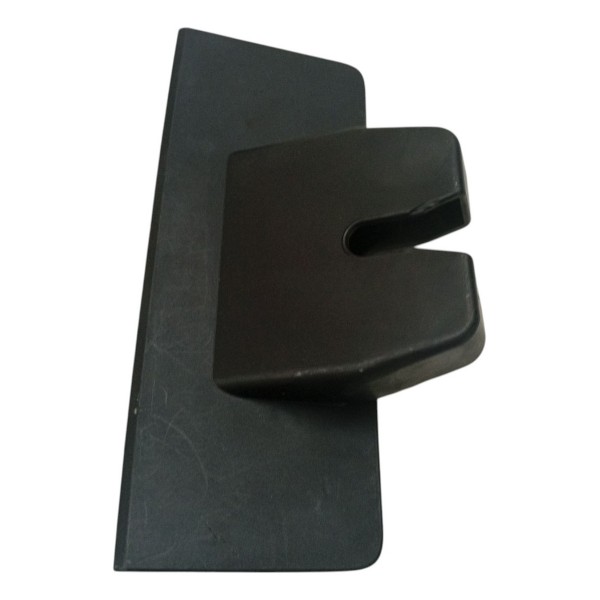 Moldura Fechadura Capo Volvo Xc60 T5 2012