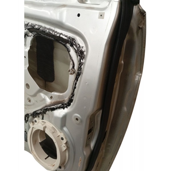 Porta Dianteira Esquerda Kia Picanto 1.0 2009 Detalhe