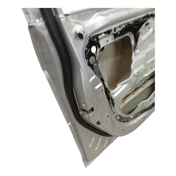 Porta Dianteira Esquerda Kia Picanto 1.0 2009 Detalhe
