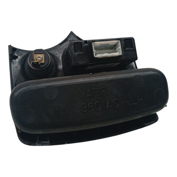 Moldura Porta Objetos Tomada Usb12v Kia Picanto 2009 Detalhe