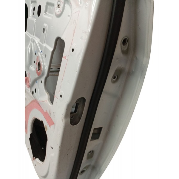 Porta Traseiro Esquerda Chevrolet Onix 2016 Detalhe 2017