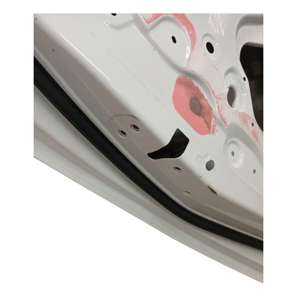 Porta Traseiro Esquerda Chevrolet Onix 2016 Detalhe 2017