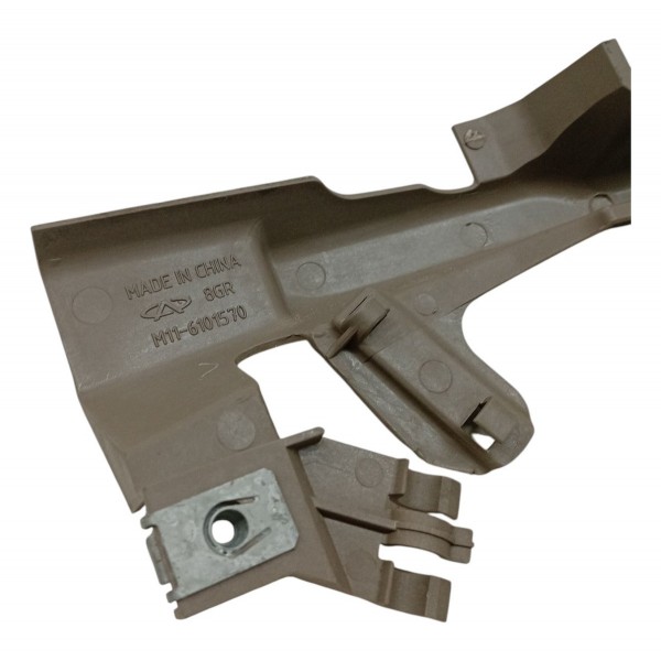 Moldura Suporte Fechadura Esquerda Chery Cielo 2009 2012